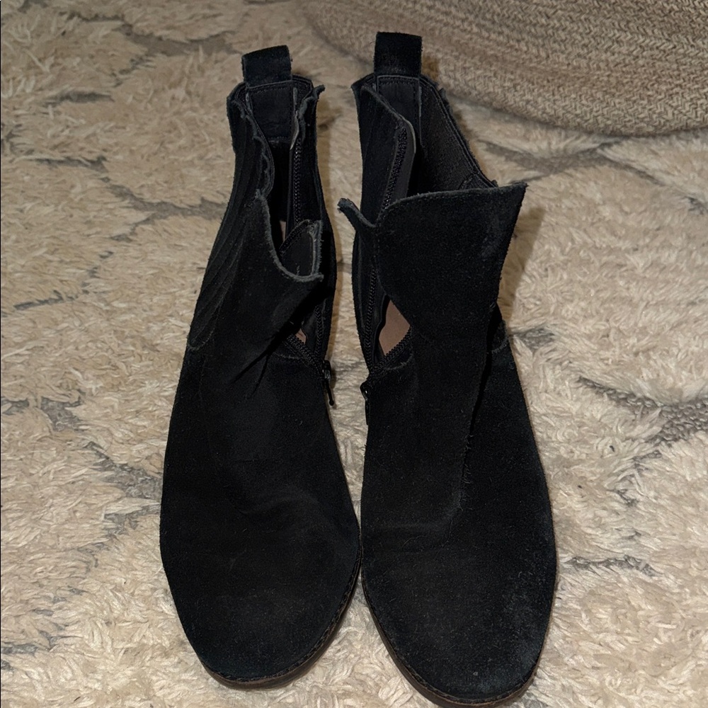 Chic Black Ankle Booties